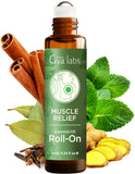 Gya Labs Muscle Relief Roll-On aplicado en puntos de pulso para alivio suave.