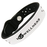 Pulsera magnética H2WELLNESS blanca vista frontal para uso diario cómodo