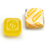 Detalle de mentol en pastilla HALLS brinda frescor.