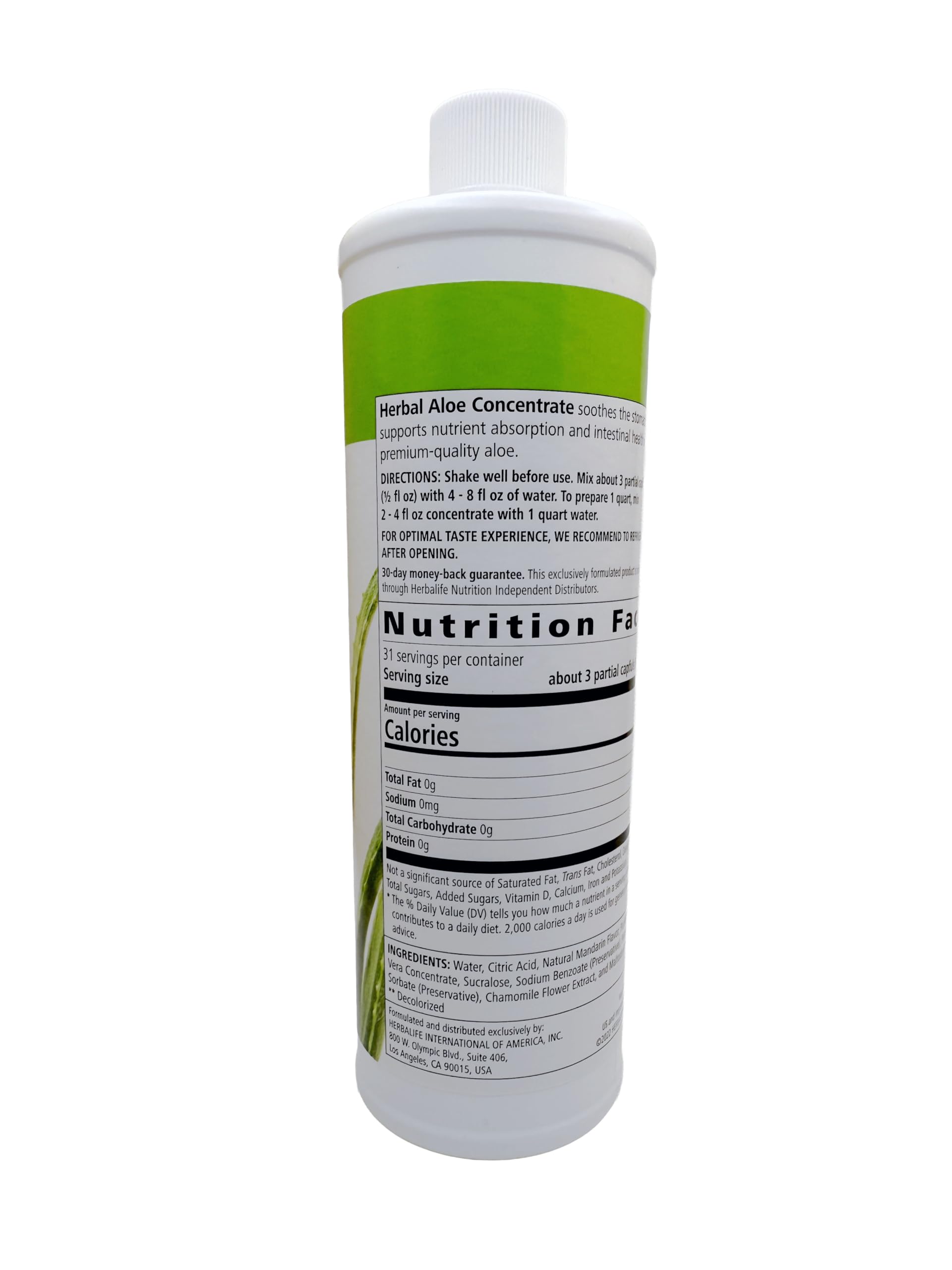 Herbalife Concentrado de Aloe Mandarina, vertido listo para mezclar con agua fría.