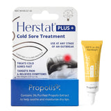 Herstat+ en tubo de 2 g con propóleos para cuidado labial diario.