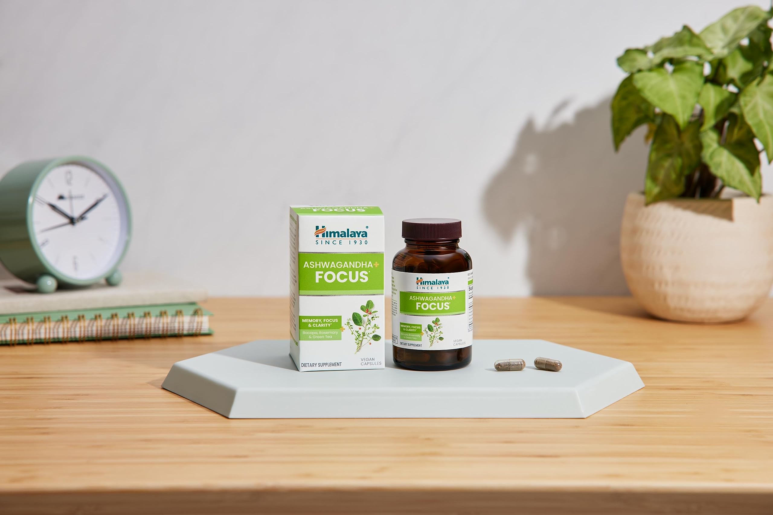 Presentación de Himalaya Ashwagandha+ Enfoque: botella mostrada frontalmente