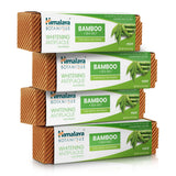 Himalaya Botanique con bambú para dientes brillantes y encías sanas.