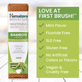 Himalaya Botanique espuma natural para limpieza suave.