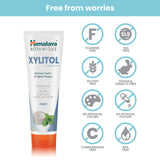 Ingredientes ayurvédicos de Himalaya Botanique para cuidado dental natural.