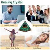Piramide Hopeseed con cristales blancos para enfoque y meditación.