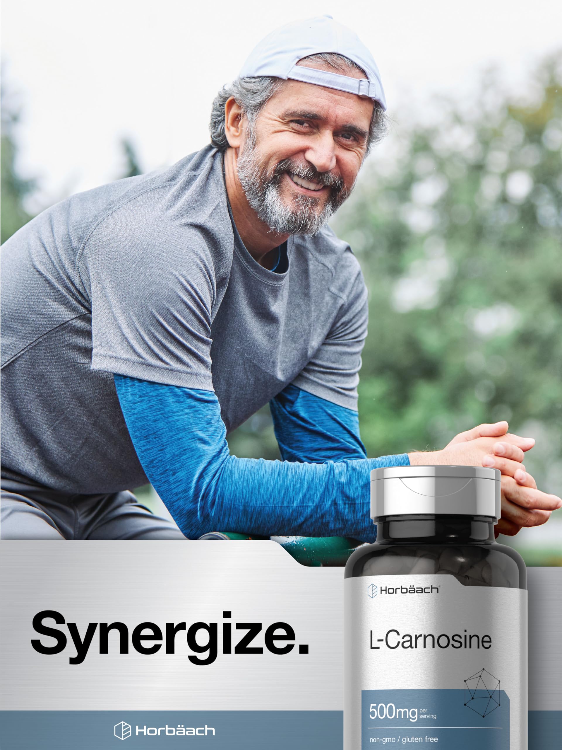 Cápsulas Horbaach L-Carnosina 500 mg junto a balanza para pureza de fórmula
