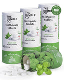 Tabletas dentales Humble Co, empaque sin plástico, ideal para viajes.