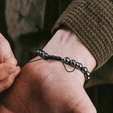 Perlas de hematite recubiertas de titanio de iHeartDogs, pulsera resistente y moderno acabado.