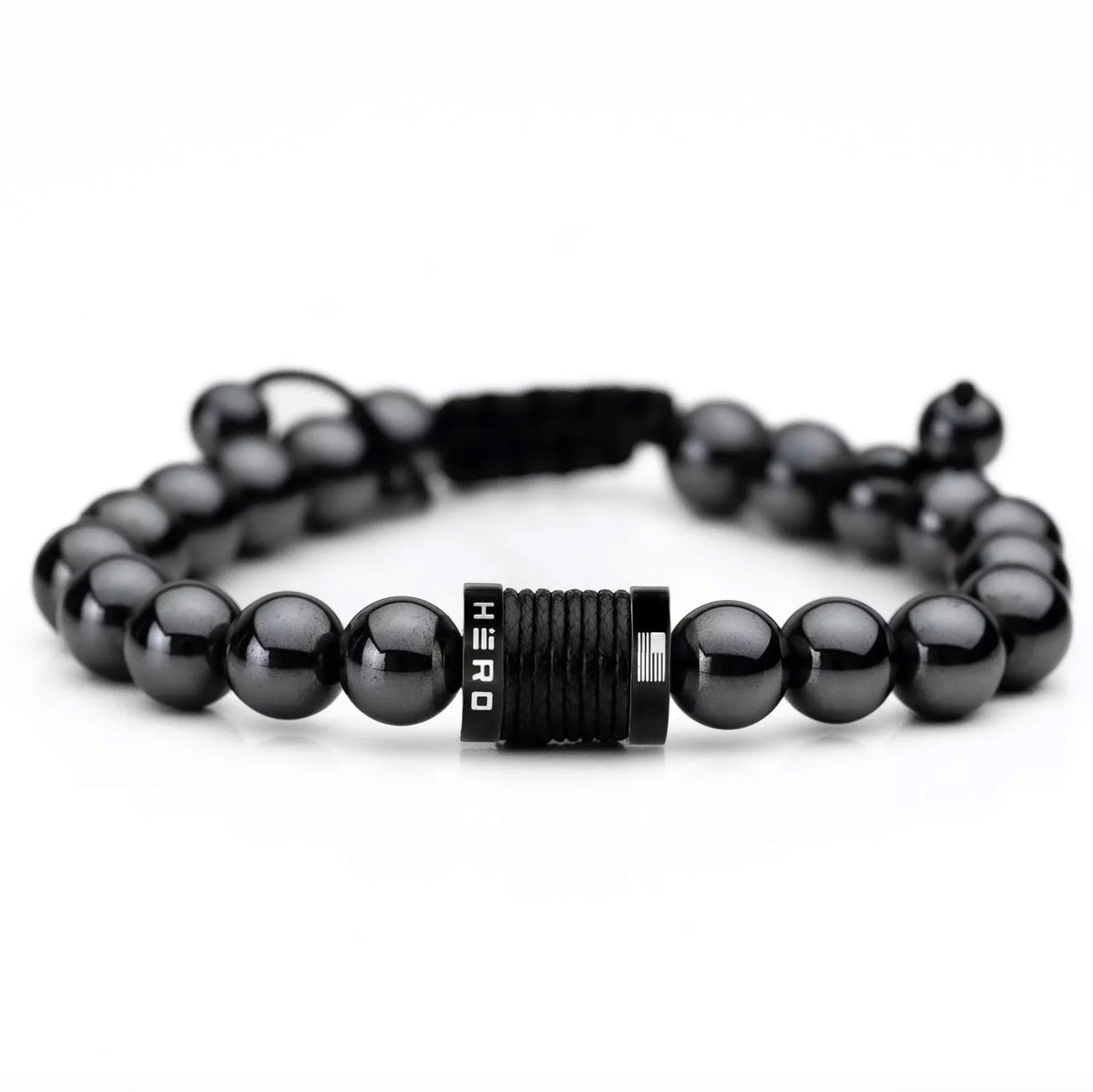 Pulsera magnética iHeartDogs con hematite, detalle elegante para uso diario y concentración.