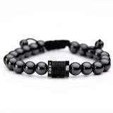 Pulsera magnética iHeartDogs con hematite, detalle elegante para uso diario y concentración.