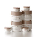 InfiniteAloe crema, textura densa, hidrata profundamente la piel seca todo el día.