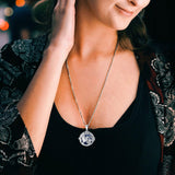 INFUSEU collar-regalo para mujer, combinación de moda y bienestar.