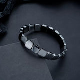 Pulsera elástica INROAN de hematita, uso diario cómodo y versátil.