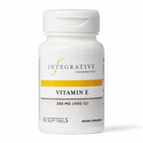 Frasco de Integrative Therapeutics Vitamina E con 60 cápsulas, diseño práctico para uso diario.