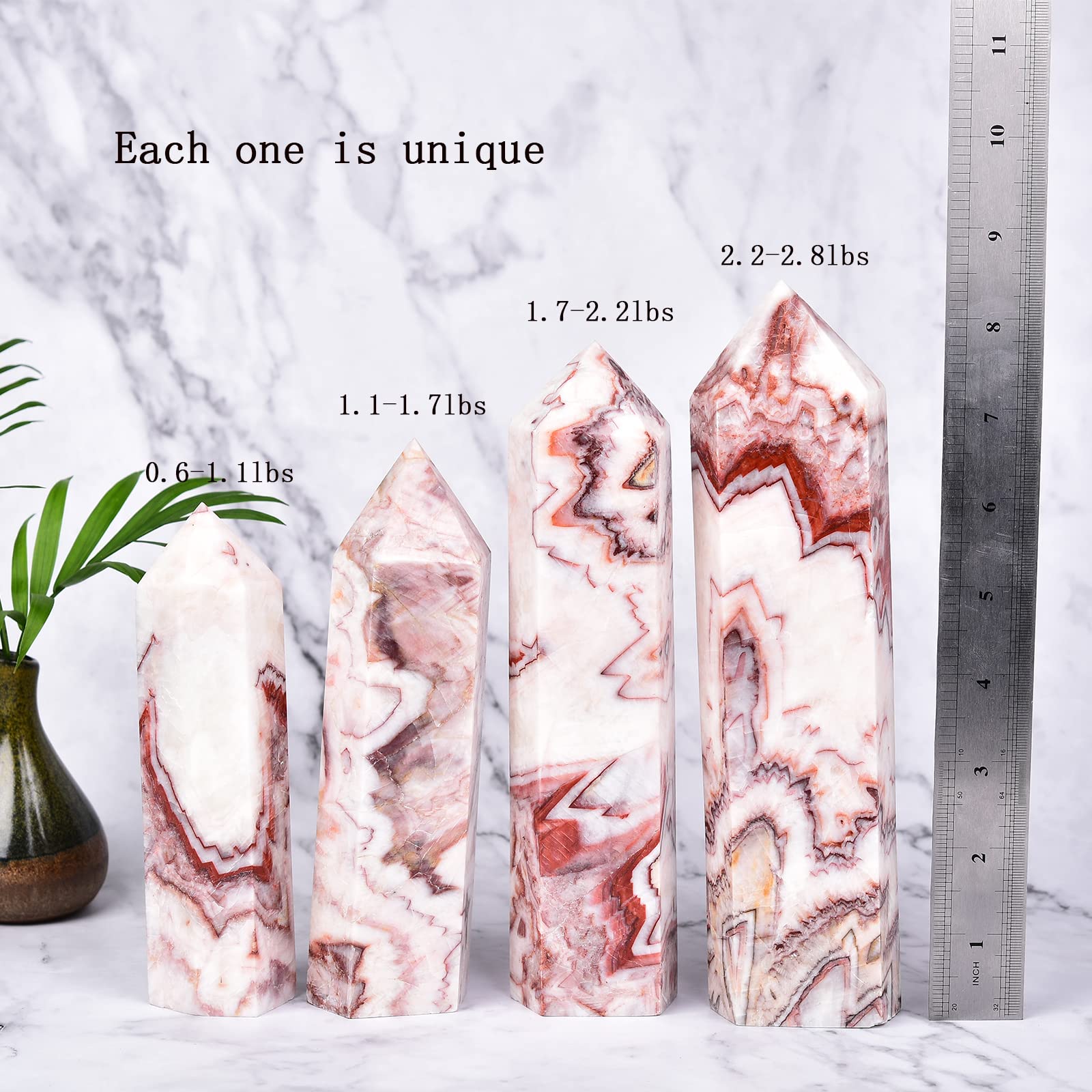 Torre de cristal para decoración de mesa y altar.
