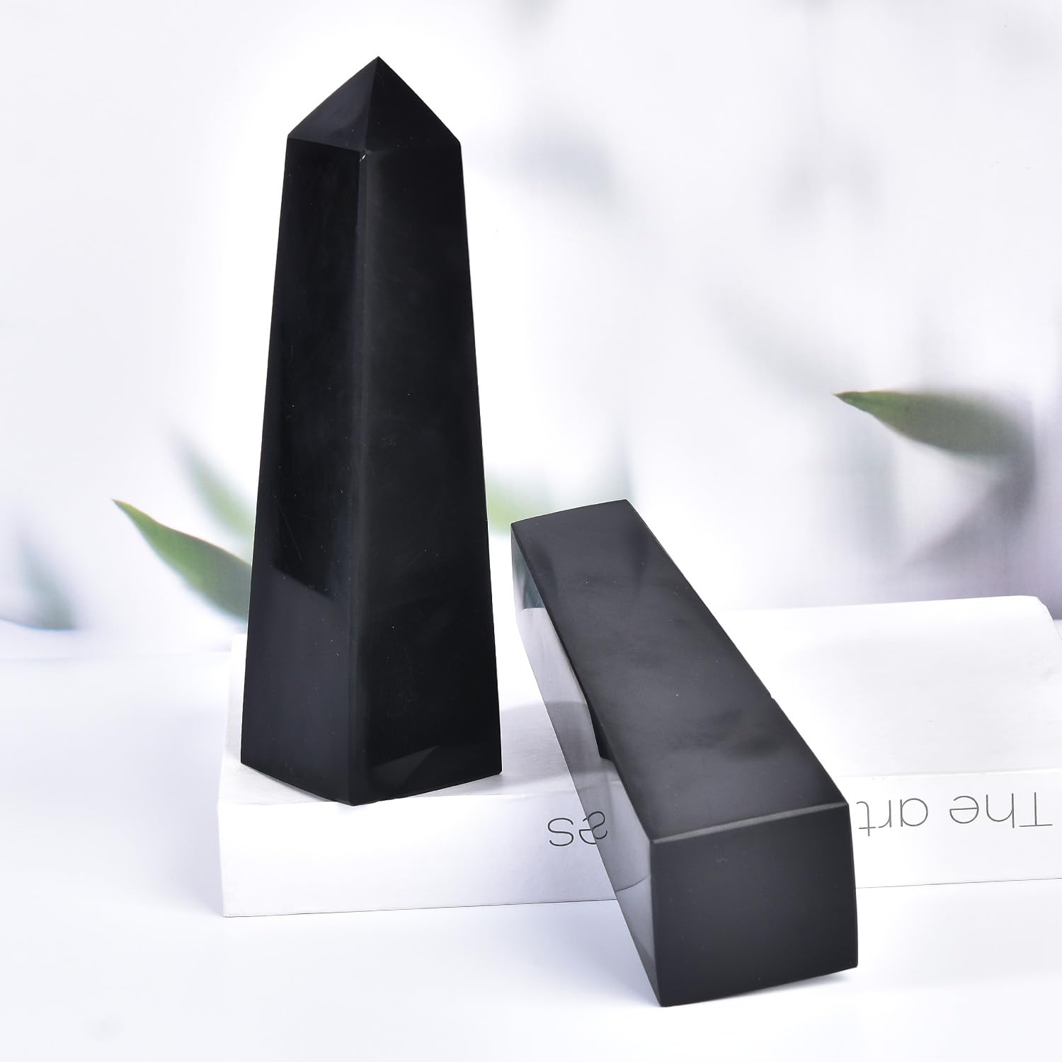 JIC Gem decoración obsidiana negra para ambiente sereno y sofisticado.
