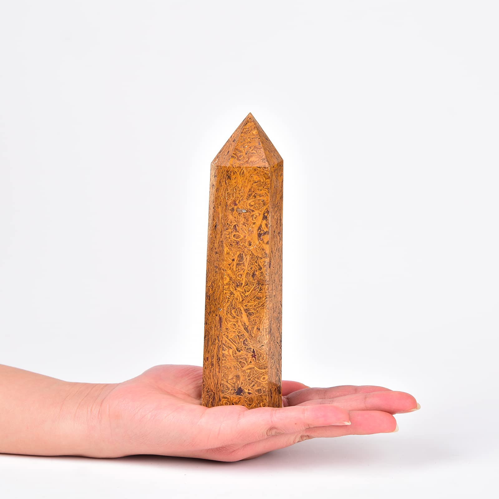 JIC Gem obelisco cristal dorado, torre decorativa que potencia la armonia del espacio.