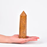JIC Gem obelisco cristal dorado, torre decorativa que potencia la armonia del espacio.