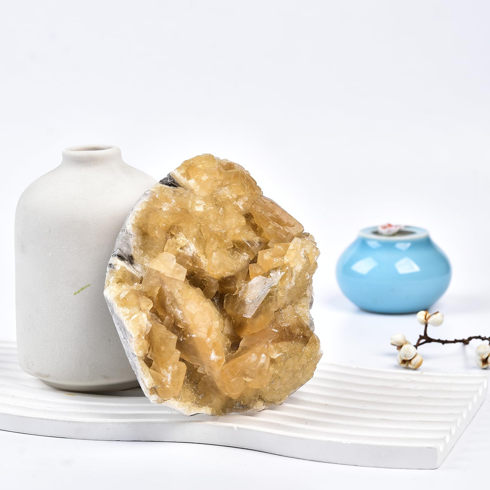 Cuarzo amarillo druzy de JIC Gem, ideal para energizar espacios.