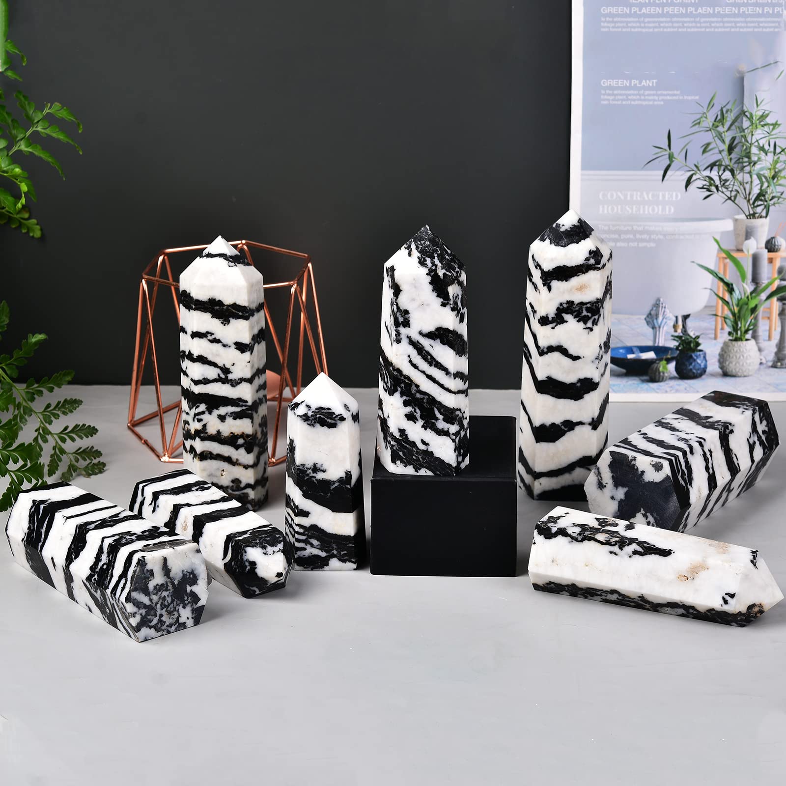 Torre de cristal Zebra de JIC Gem para rituales de energía.