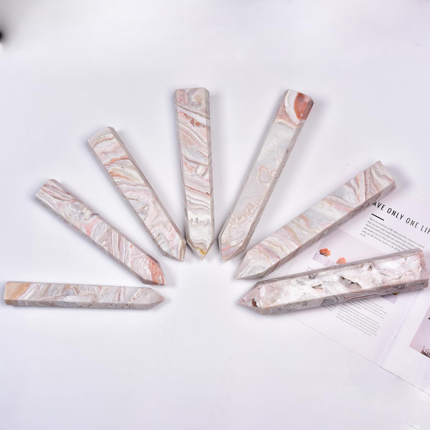 Torre obelisco de agata rosa de JIC Gem, regalo ideal para iniciarse en cristales.