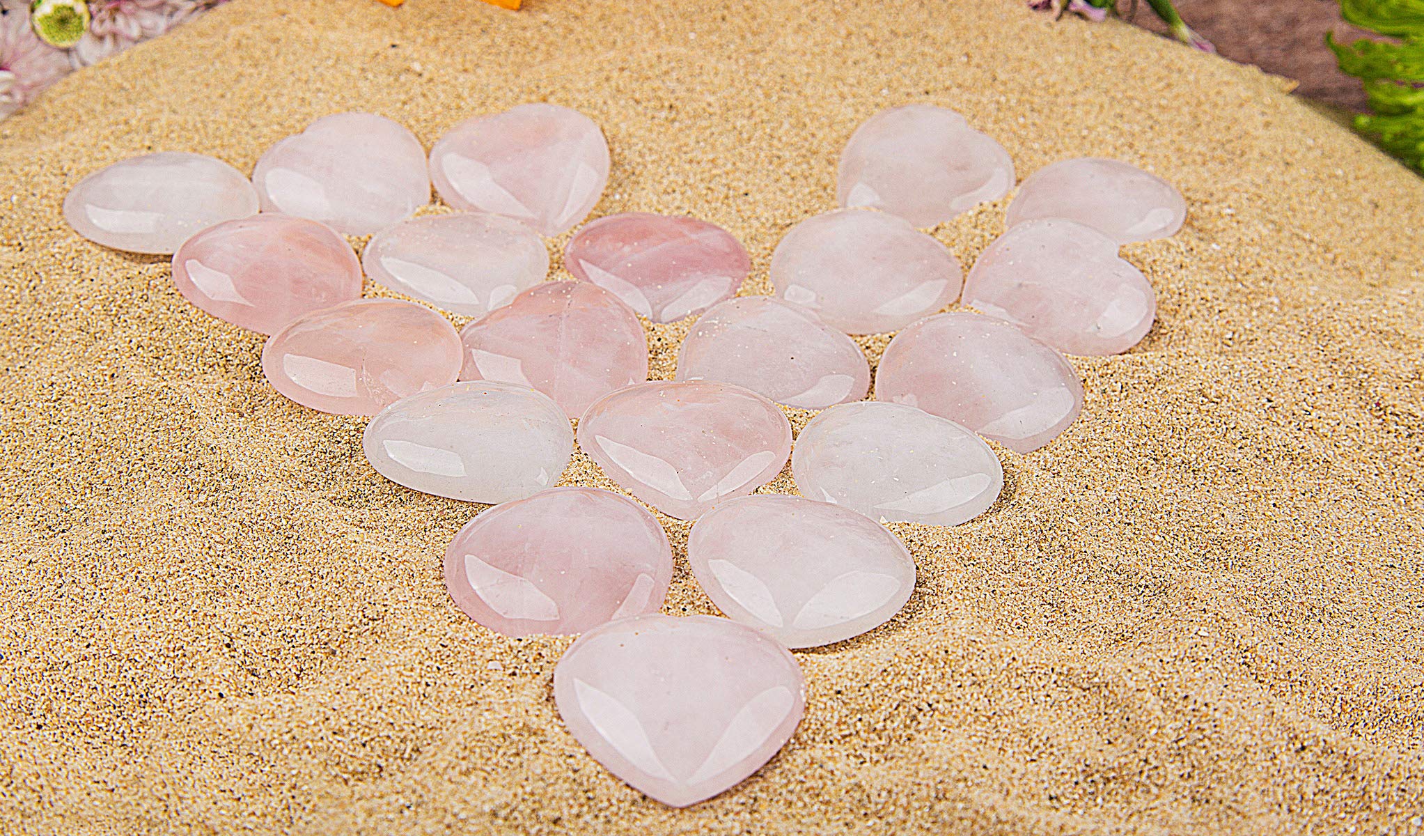 JIC Gem: Corazón de cuarzo rosa para energía suave y vibración calmante.