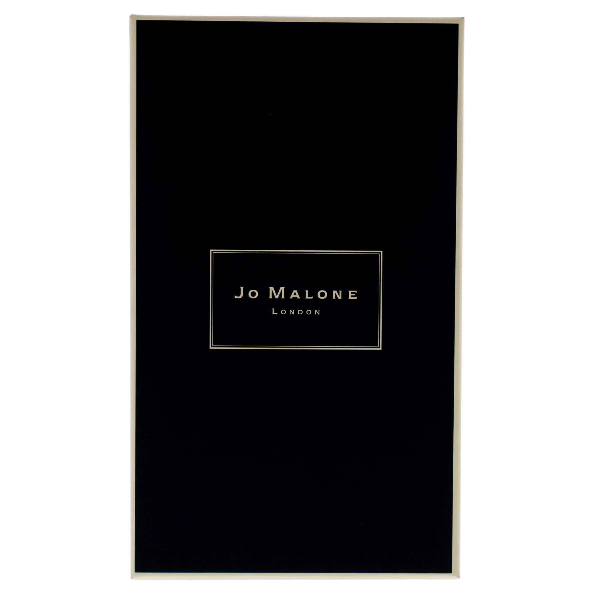 Vela Jo Malone Lima, albahaca y mandarina, ambiente decorado con frescura y elegancia