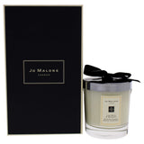 Vela Jo Malone Lima, albahaca y mandarina, vista frontal, perfuma suavemente el salón