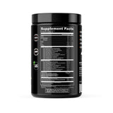 Jocko Fuel Daily Greens sabor pesca, vaso listo para una bebida refrescante.
