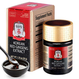 Jung Kwan Jang Ginseng Rojo Coreano, botella vertiendo, para una ingesta diaria suave y energizante.