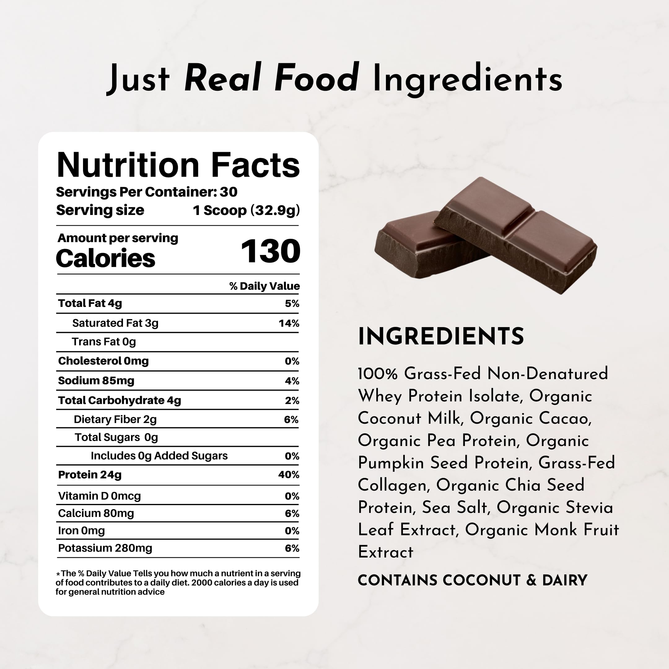 Just Ingredients Proteína chocolate batido cremoso servido en vaso.