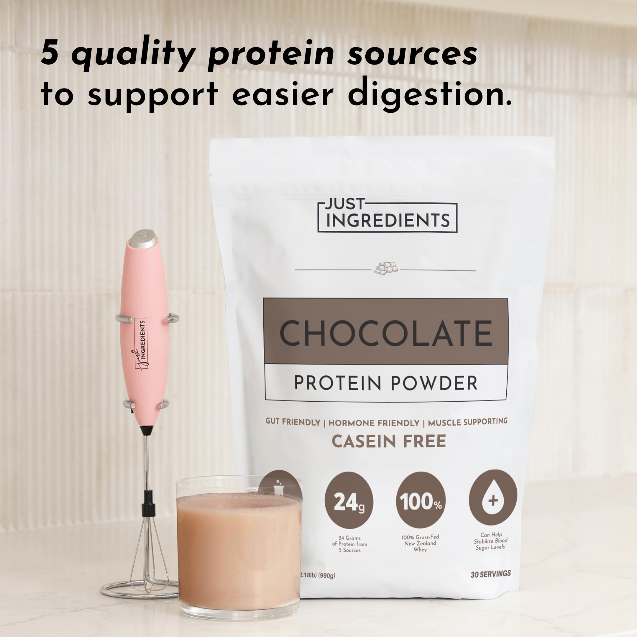 Just Ingredients Proteína chocolate polvo se disuelve fácilmente en leche.