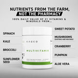 Ingredientes orgánicos de frutas y verduras en Kaged Multivitamin.