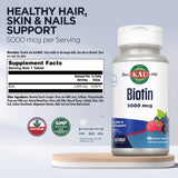 Envase de Kal Biotina 5000 mcg con 100 microtabletas sabor frutos rojos.