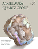 Geoda Angel Aura de KALIFANO con tarjeta informativa para conocer su origen.