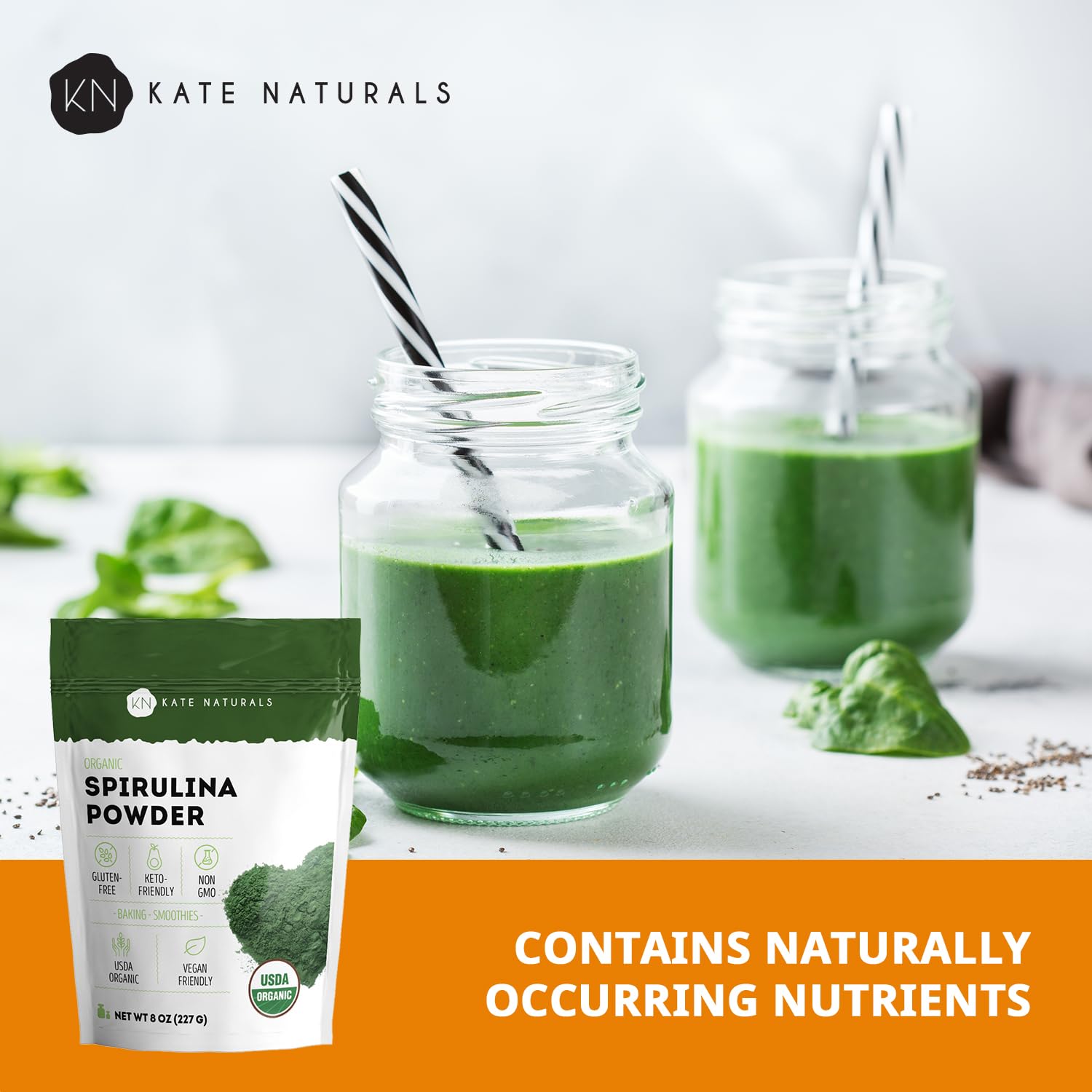 Textura fina de Kate Naturals Spirulina en polvo para mezclar fácilmente.
