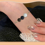 Brazalete Kefley Joyería espiritual, regalo significativo para quien empieza una etapa.