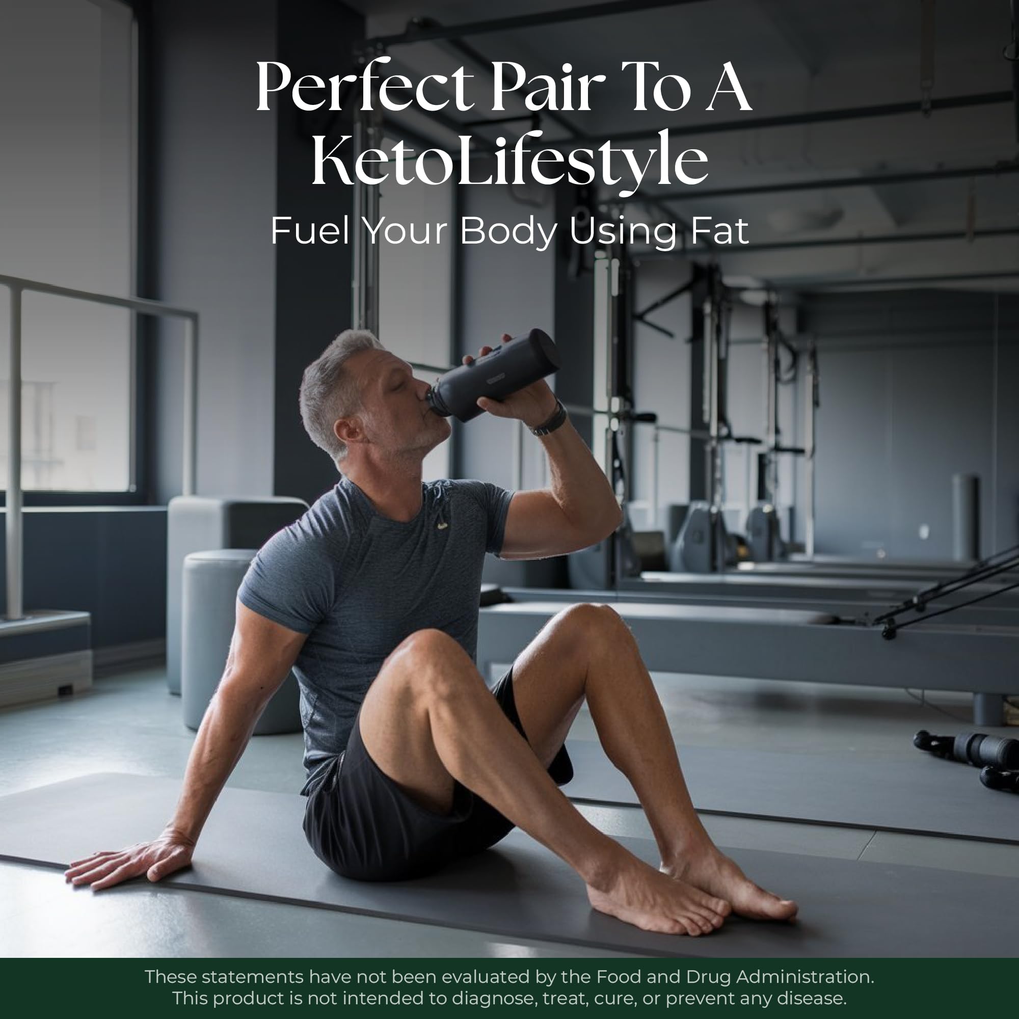 Keppi Aceite MCT sin sabor vertido en café keto