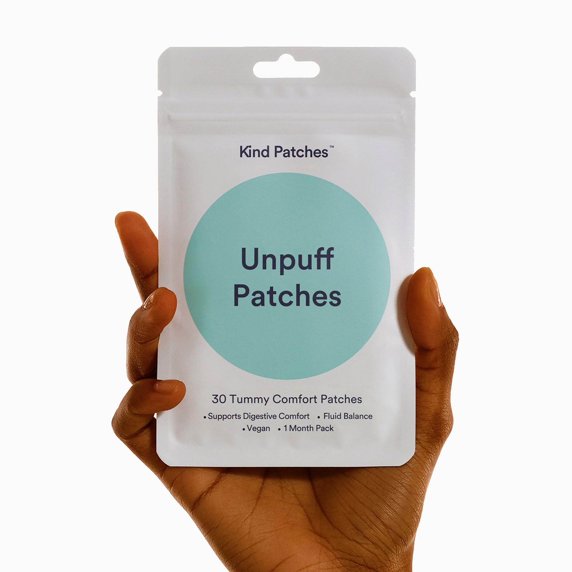 Kind Patches Unpuff con extracto de alcachofa para uso discreto y cómodo.
