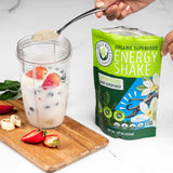 Kuli Kuli Moringa Greens Smoothie, color verde vibrante para batidos saludables.