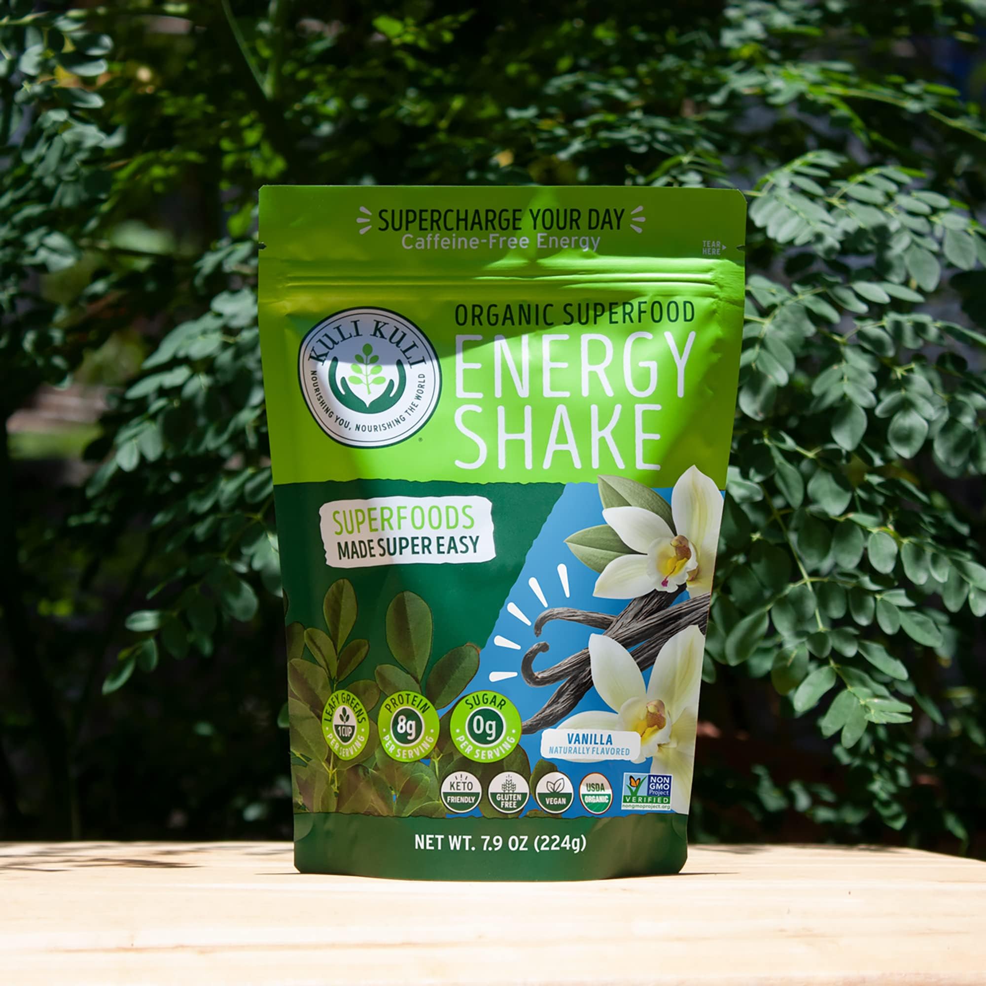 Kuli Kuli Moringa Greens Smoothie, mezcla vegetariana para desayunos nutritivos.