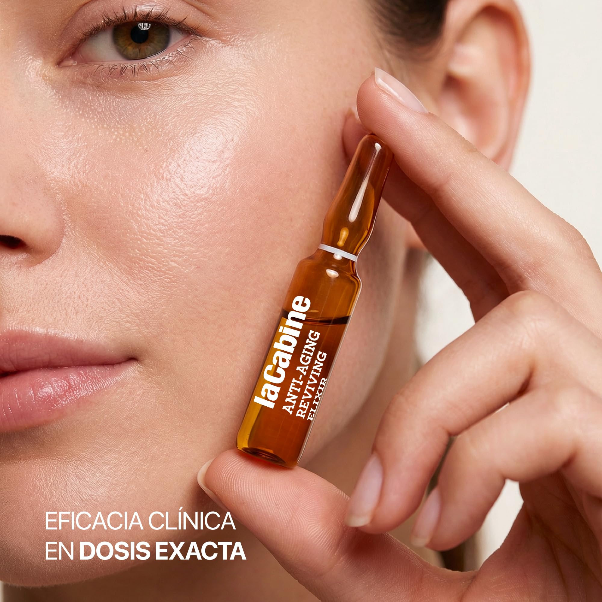 La Cabine Revive Elixir – textura sedosa al distribuirse, absorción rápida.