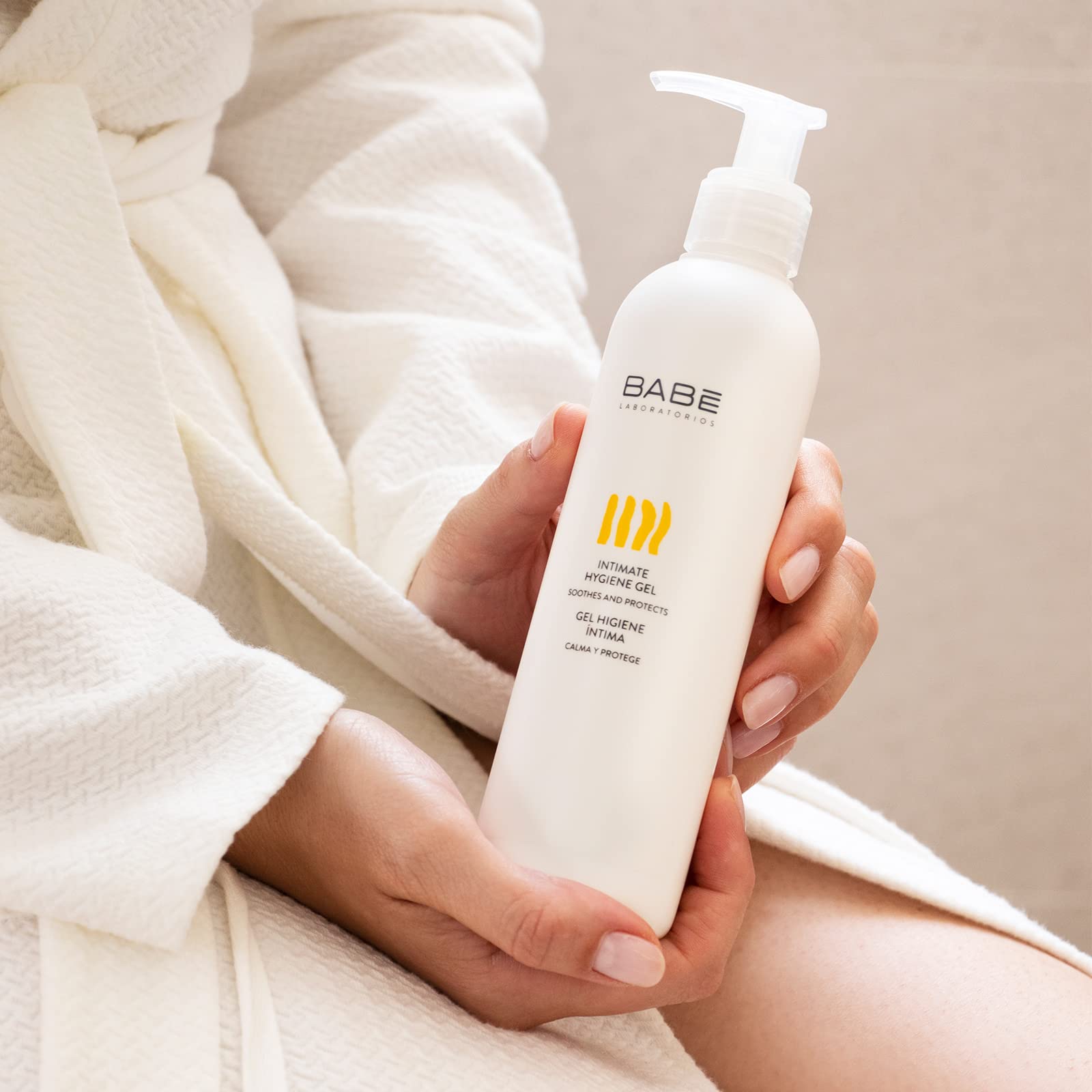 LABORATORIOS BABE gel higiene íntima 250 ml, detalle de etiqueta, uso diario cómodo