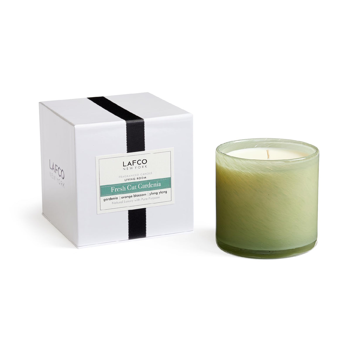 Vela LAFCO New York Signature Gardenia fresca frontal; aroma suave para sala