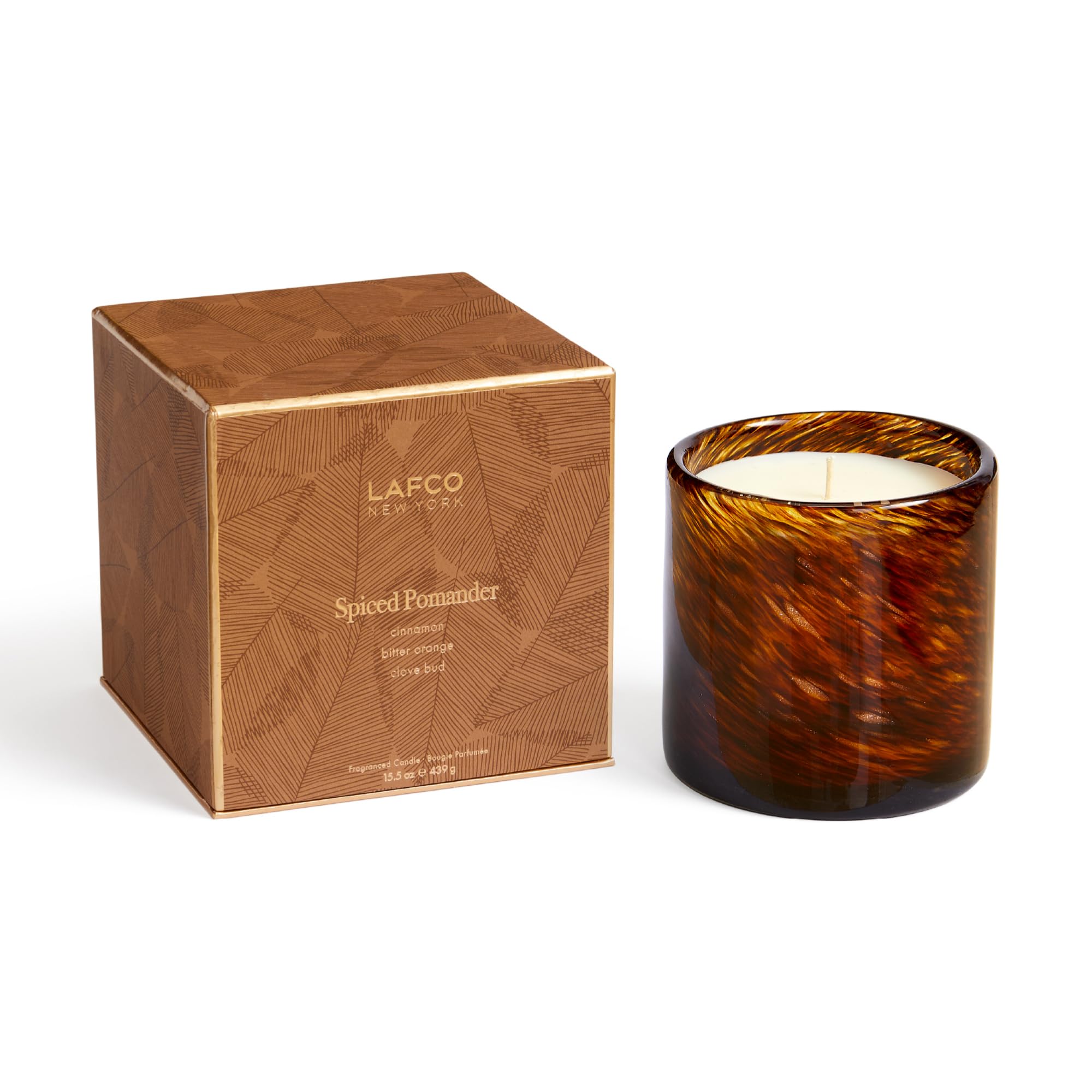 Vela LAFCO New York con pomander especiado para crear ambiente festivo.