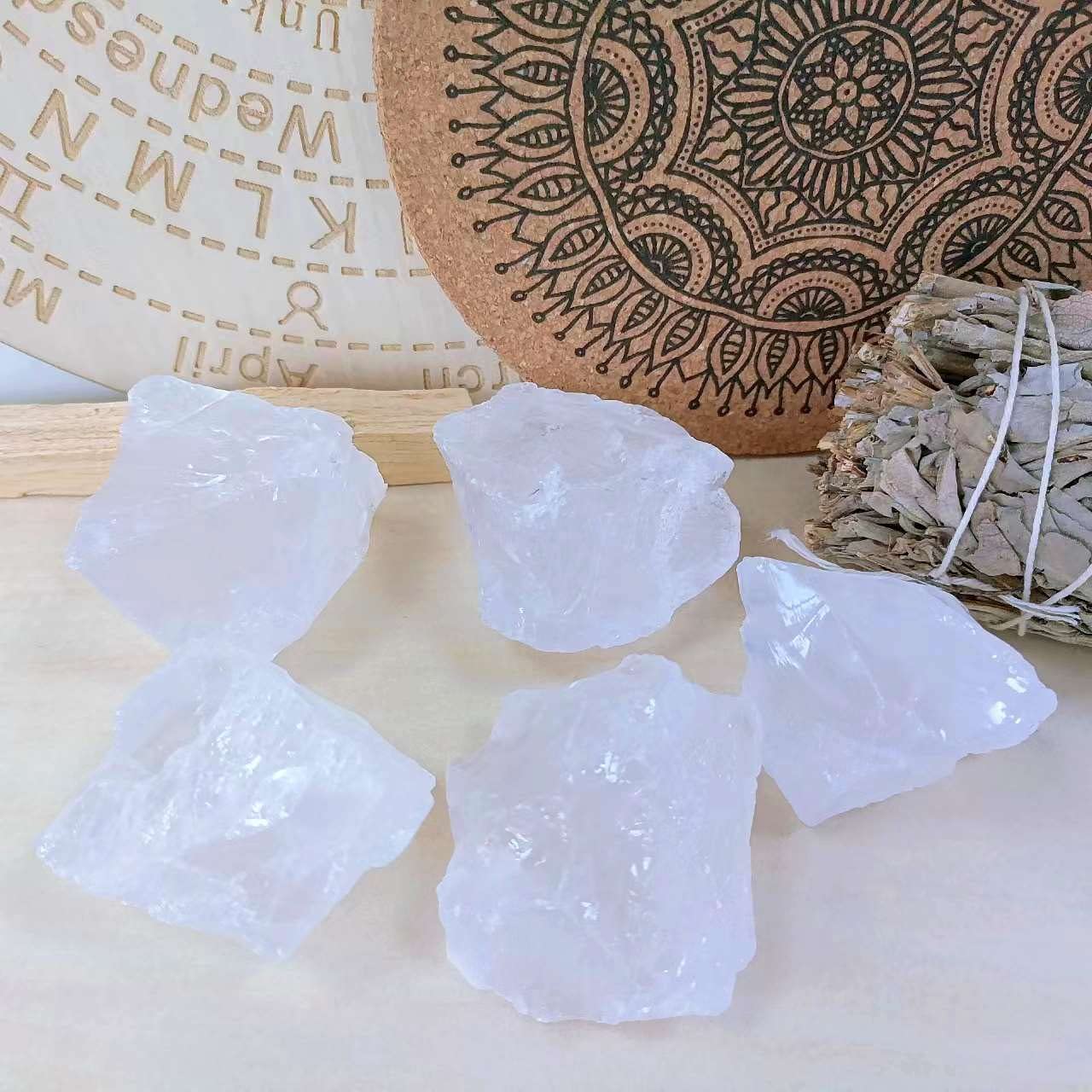LAIDANLA cristal claro para reiki: enfoca y tranquiliza la mente.