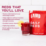 Bebida rosada de Daily Reds lista para tomar en cualquier momento.