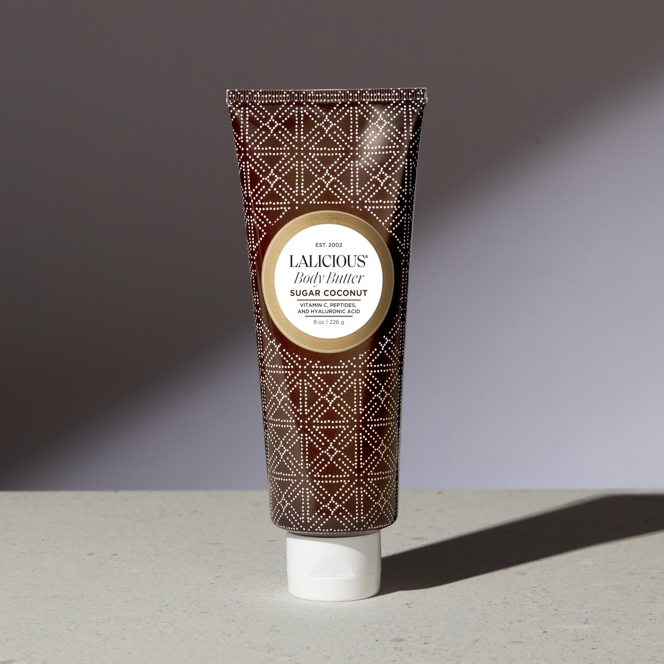 La fragancia tropical de LaLicious Sugar Coconut perfuma la piel y eleva la experiencia de cuidado diario.