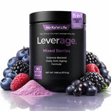 Leverage mezcla-frutos-rojos pote en mesa, ideal para una rutina diaria de bienestar.